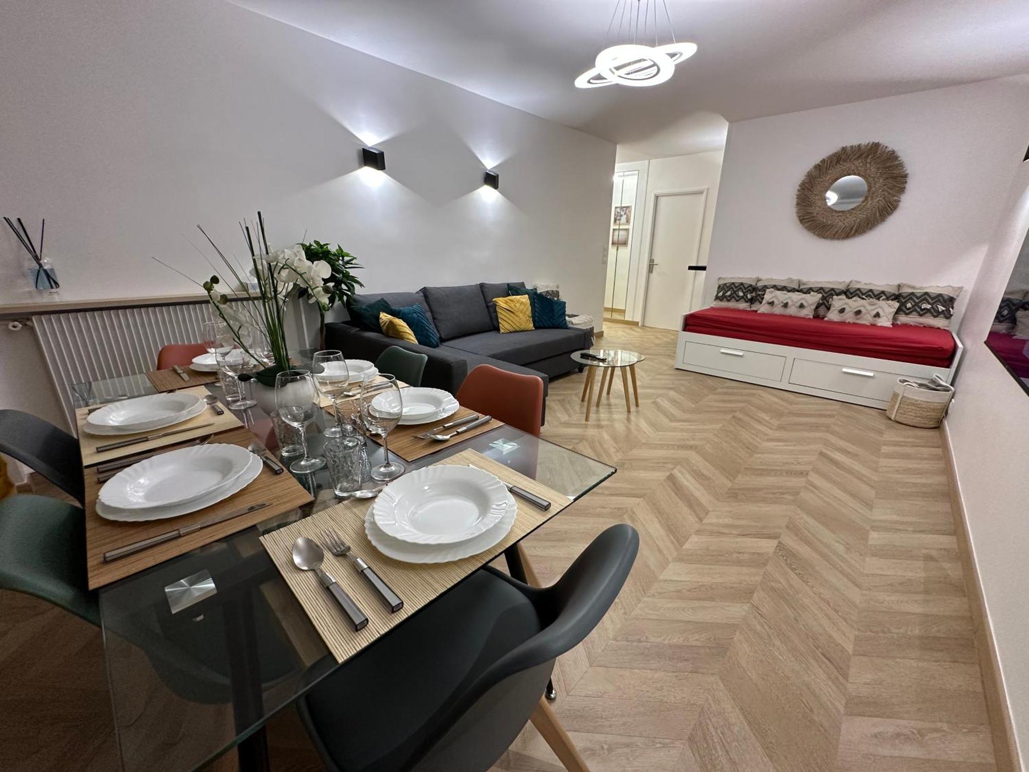 Apartment Paris-montrouge Magnifique 3 Pieces De 78m2 Avec Parking - Tres Cosy Pour 1 - 10 Personnes Refait A Neuf -entire Luxurious And Warm -montrouge Paris 14eme - Proche Aeroport Orly Parc Expositions Porte De Versailles Free Wifi Gra *